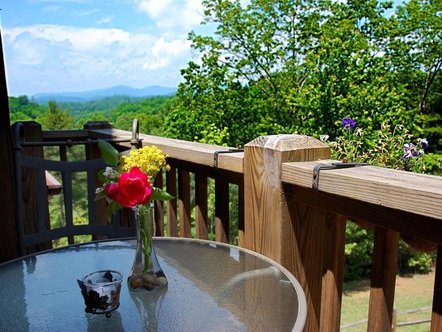 Long Mountain Lodge Bed & Breakfast Dahlonega Quarto foto